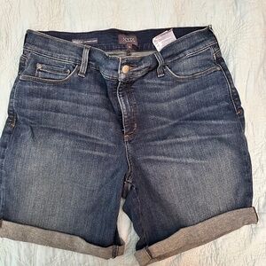 NYDJ Size 14 short